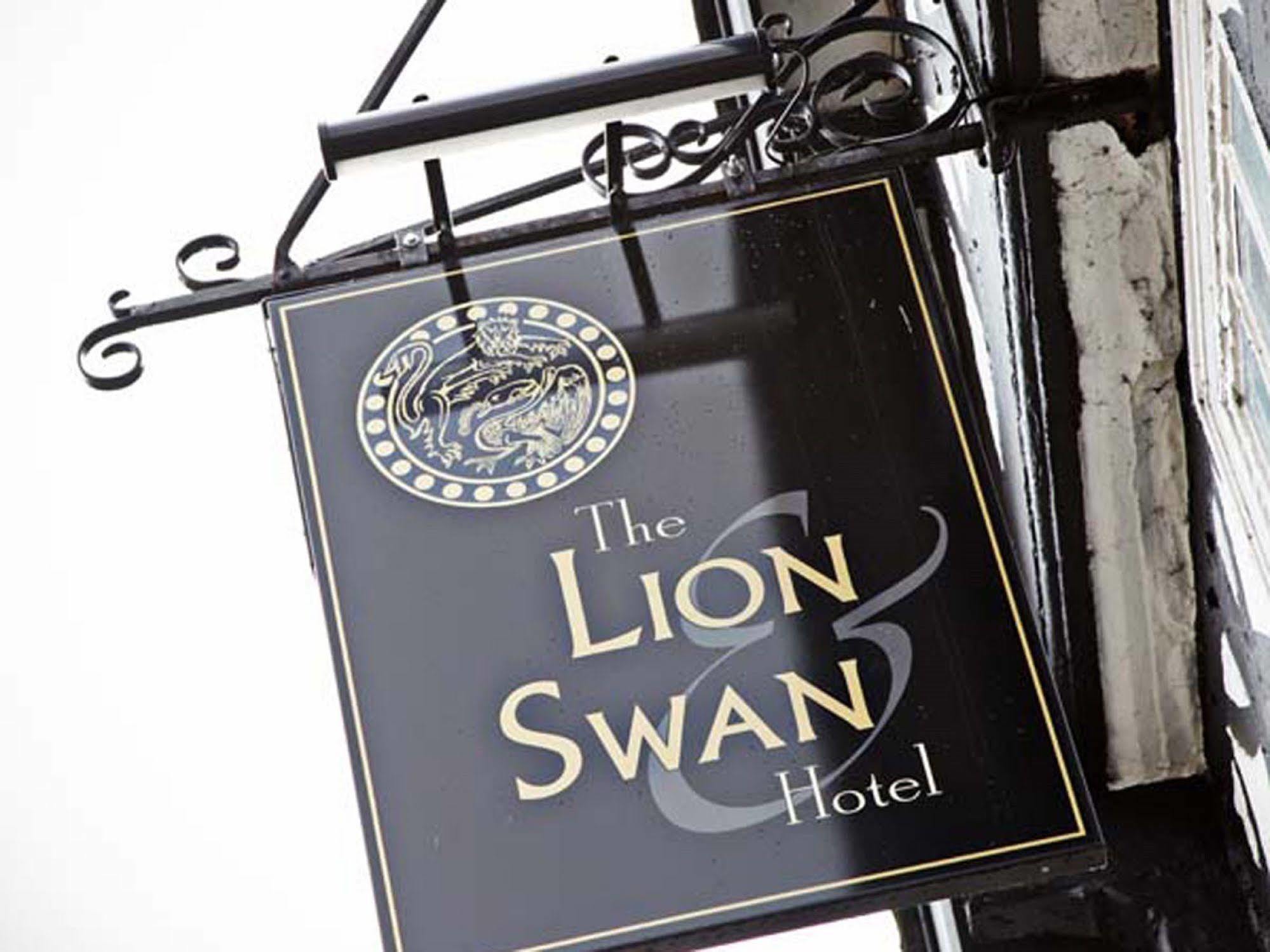 Lion And Swan Hotel Конґлтон Екстер'єр фото