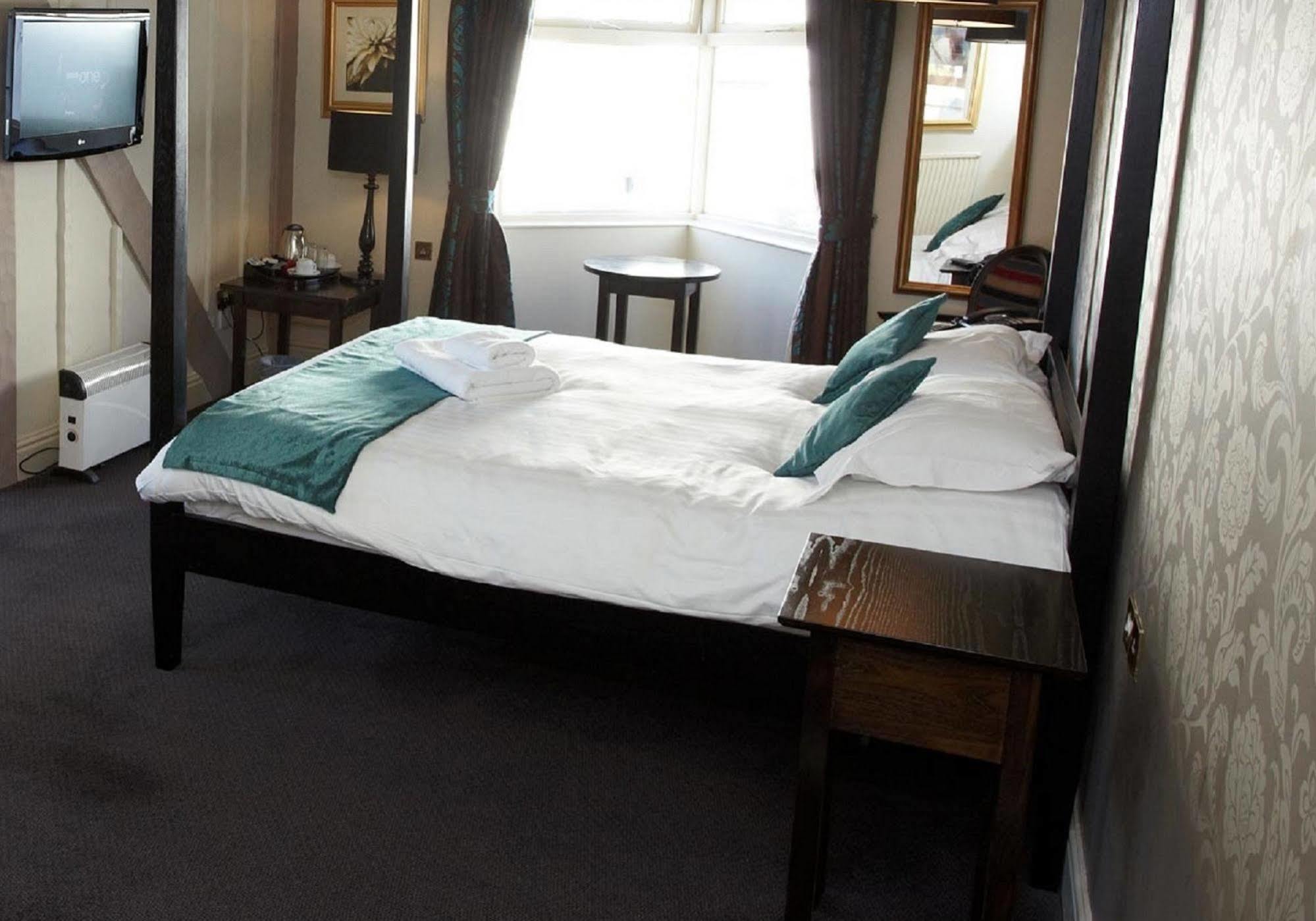 Lion And Swan Hotel Конґлтон Екстер'єр фото