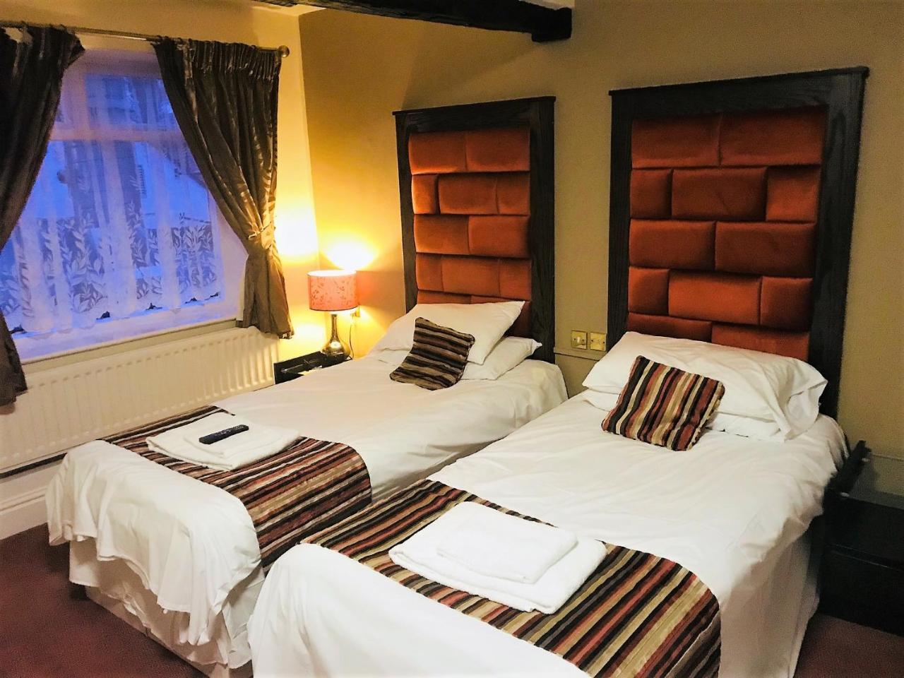 Lion And Swan Hotel Конґлтон Екстер'єр фото